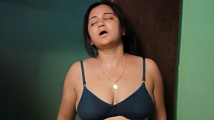 Virgin Nimmi S02 EP3 Jugnu Hot Hindi Web Series